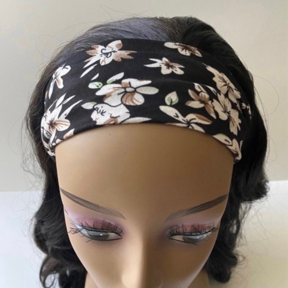 29. Synthetic body wave headband Wig 1b - Picture 3 of 8